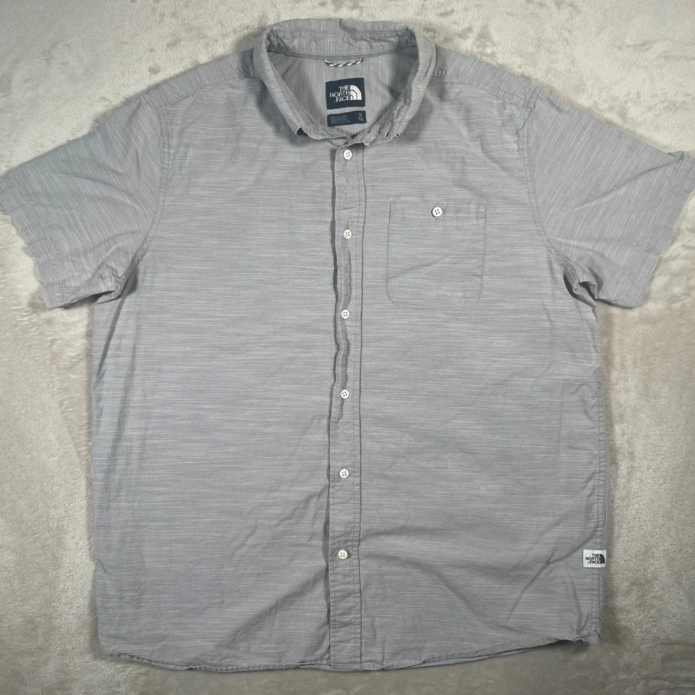 The North Face Lifestyle Button Down Shirt Mens XL Grey Striped Short Sleeve